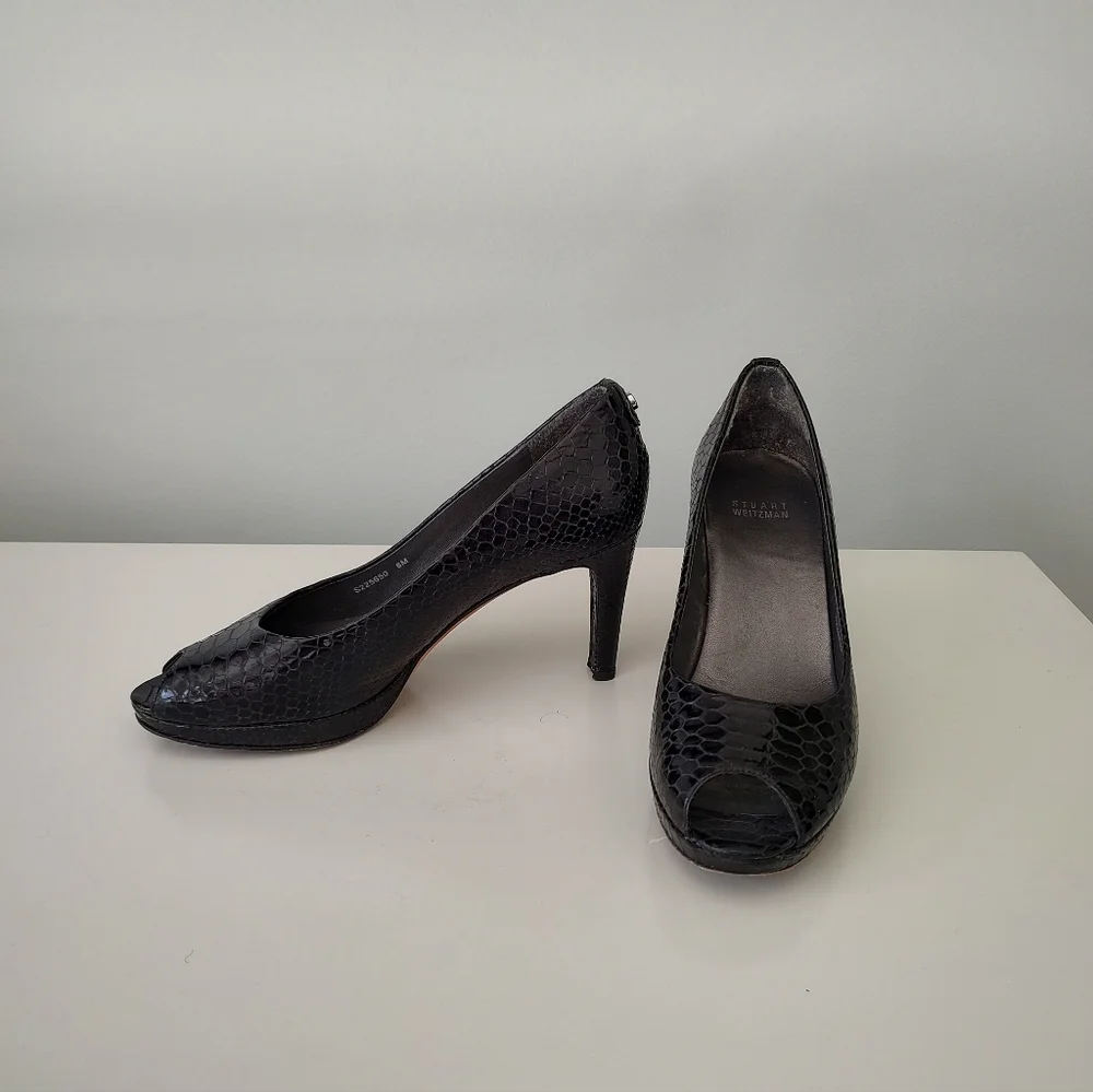 Stuart Weitzman Black Crystal Leather Plainfield Logo Snakeskin Peep Toe…